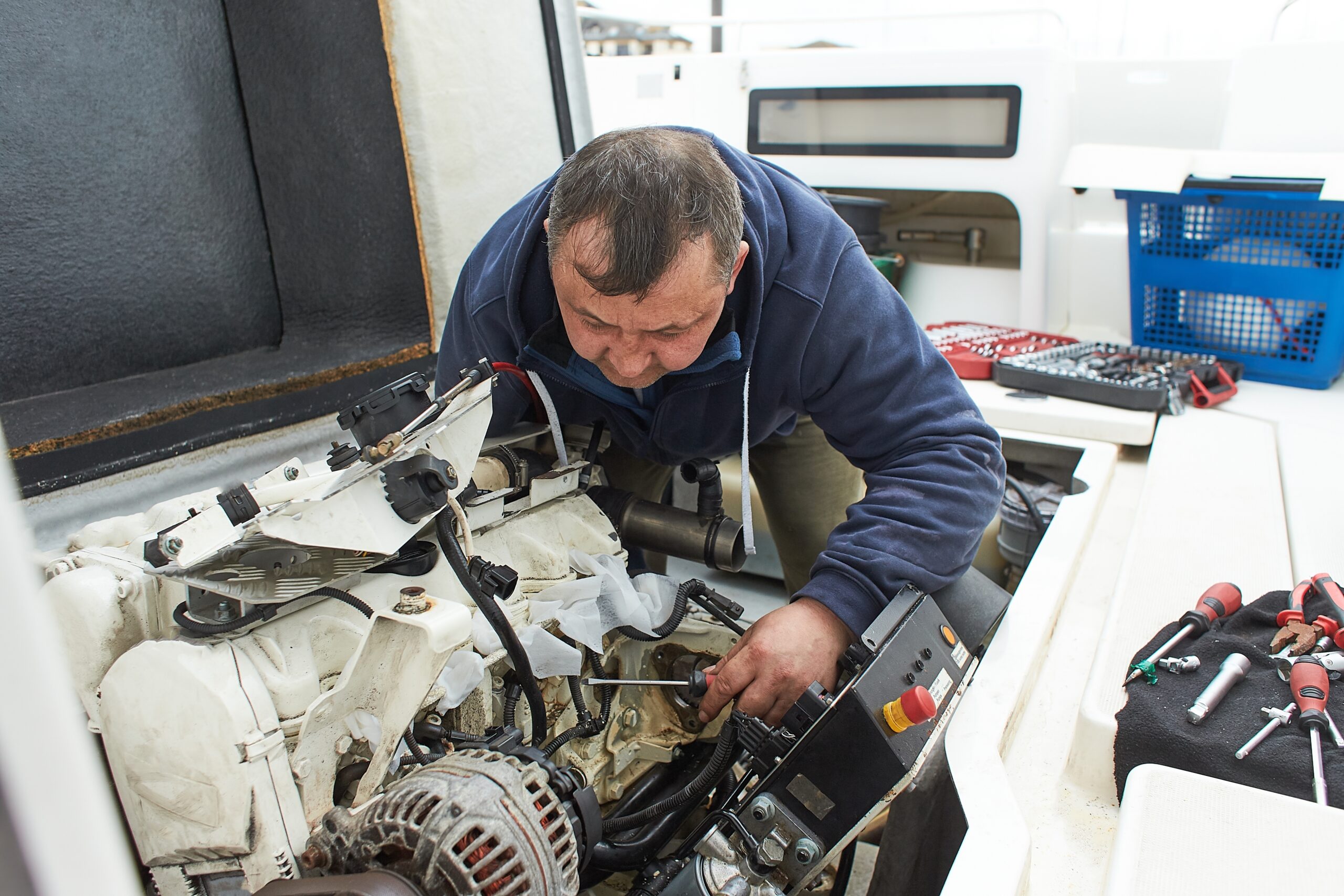 Boat,Mechanic,Repairing,A,Ship,Engine